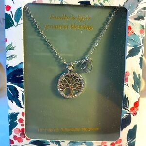 NEW TREE OF LIFE SILVER NECKLACE 18 INCHES
